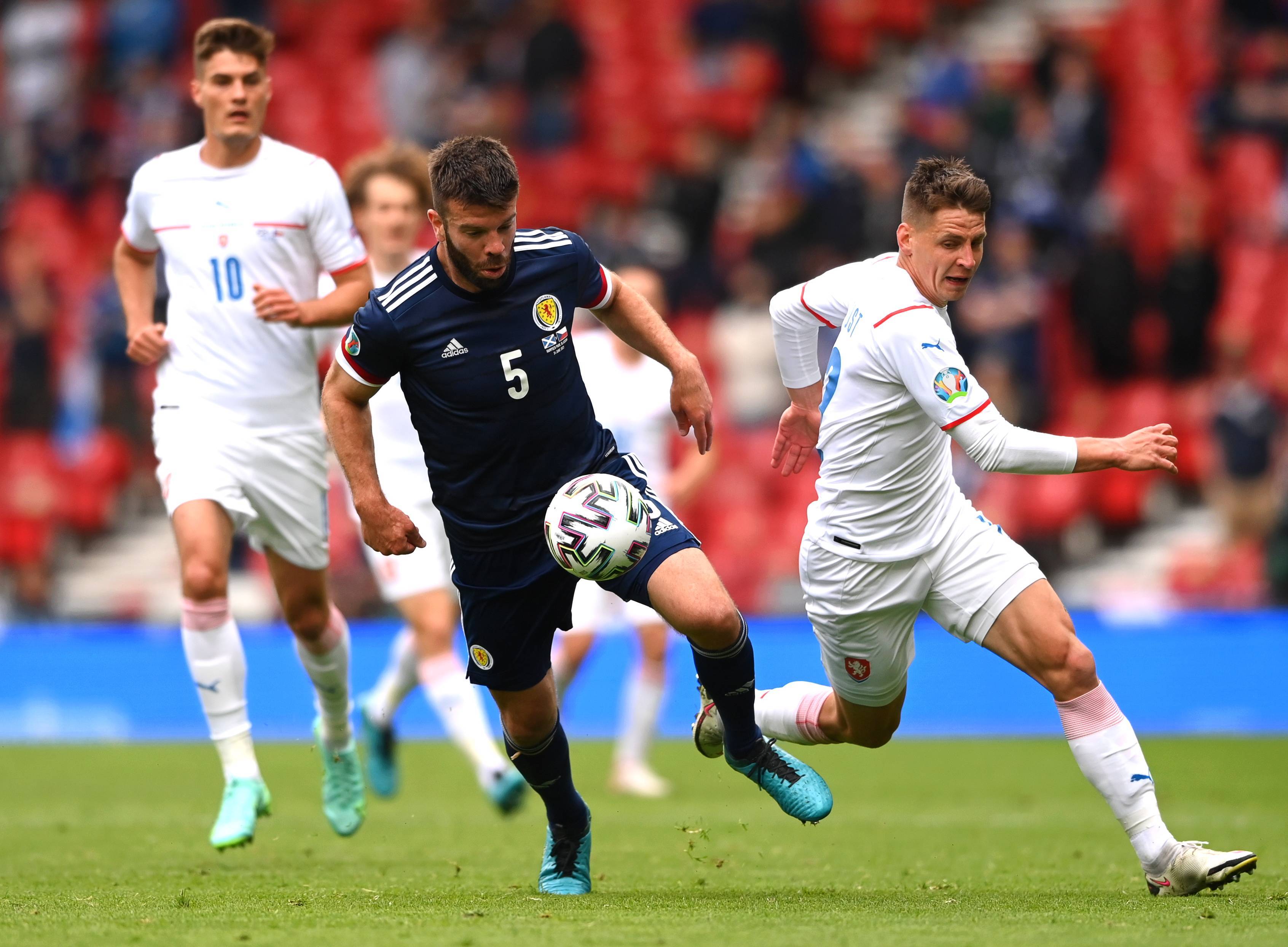 更倾向于年 更倾向于年