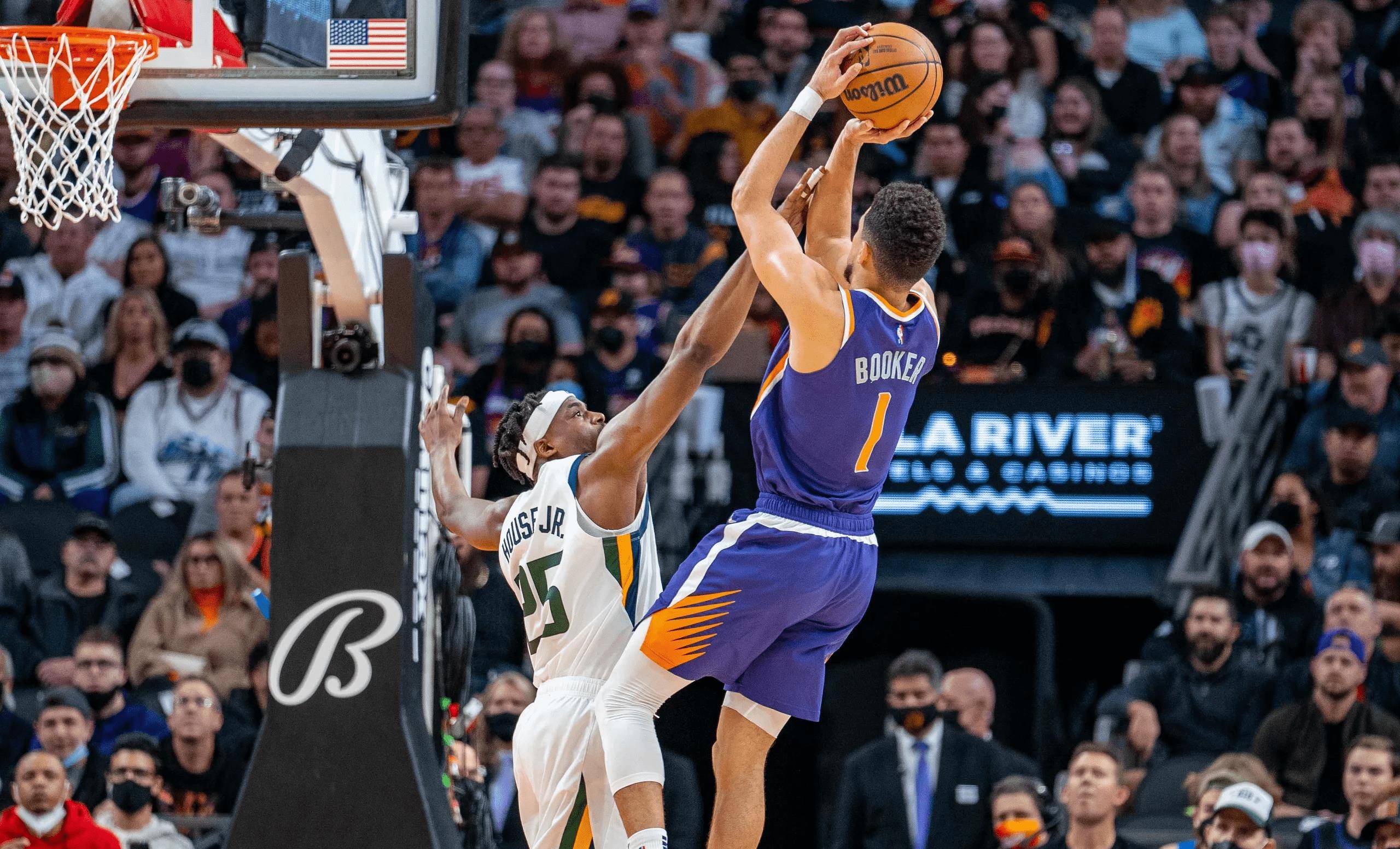 他在球场上 他在球场上